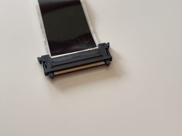FLET LVDS HF E24862 RUAWM 20941 105C 90V VW-1 - Image 3