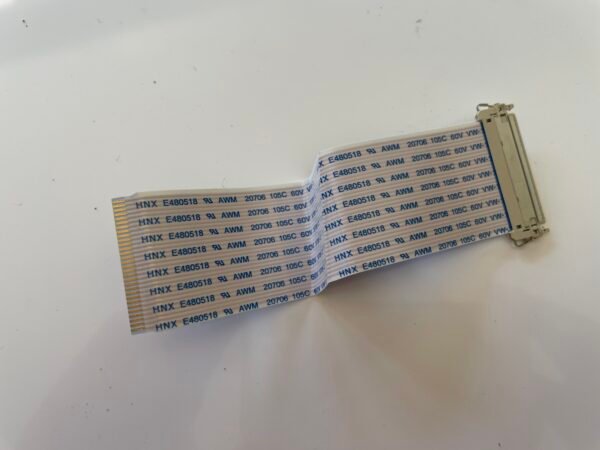 Flet LVDS HNX E480518  RU AWM 20706 105C 60V VW-1